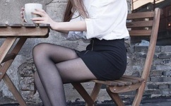 袁娅维憋不住了